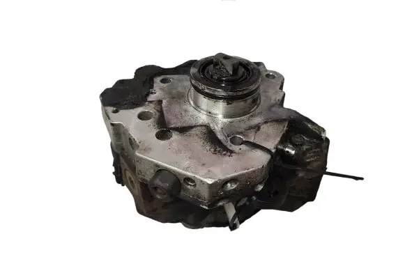 Volvo XC90 Fuel injection high pressure pump 0445010043 8689590