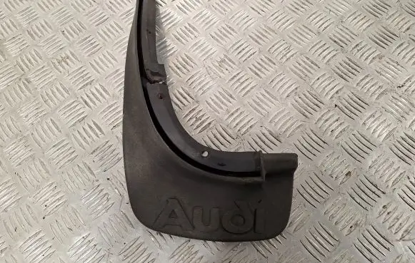 Audi A6 S6 C4 4A Rear mudguard 4A0075100A