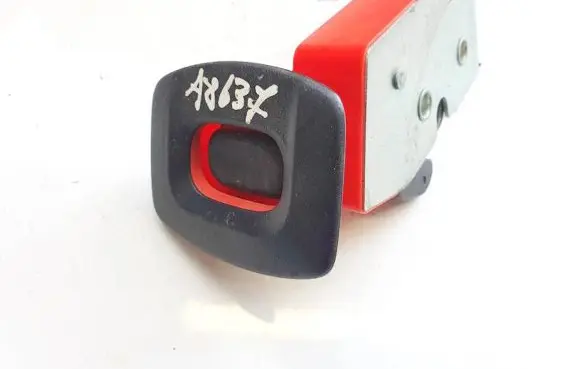 Ford Focus Seat back rest lock catch 2m51a61382ba 2m51-a61382-ba