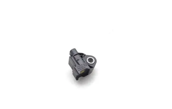Mercedes-Benz C AMG W205 Airbag deployment crash/impact sensor A2139051300