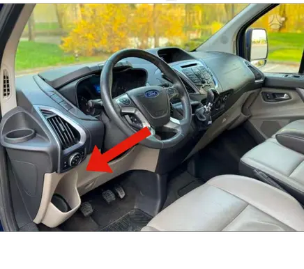 Dashboard side end trim