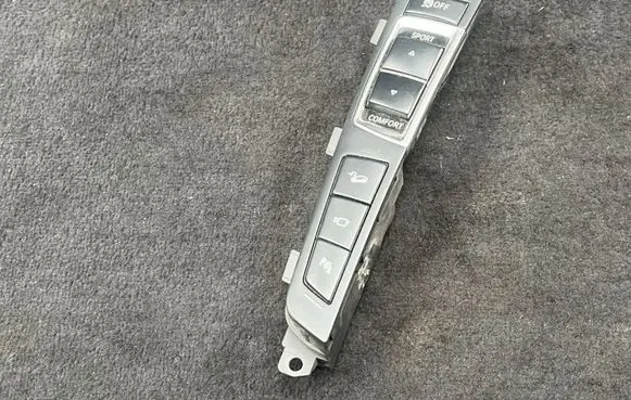 BMW 5 F10 F11 Central console control unit 9202949