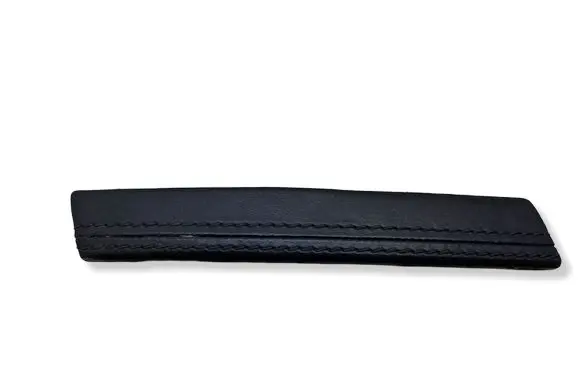 Volkswagen Touareg I Front door handle cover 7L6867371B