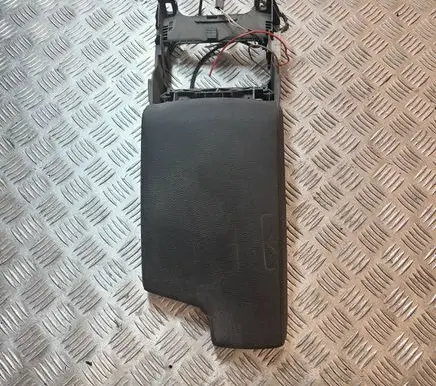 BMW 3 E90 E91 Armrest E116233221