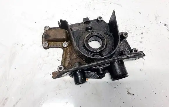 Opel Insignia A Oil pump 55566000