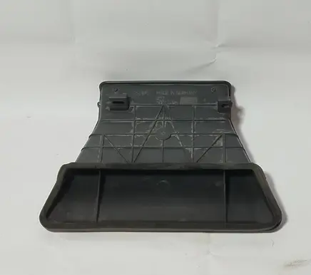 Mitsubishi Colt Other exterior part MR568951