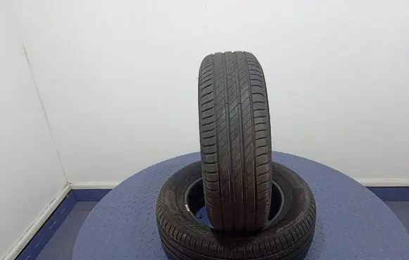 Volkswagen Polo R17 summer tire 3528709566025
