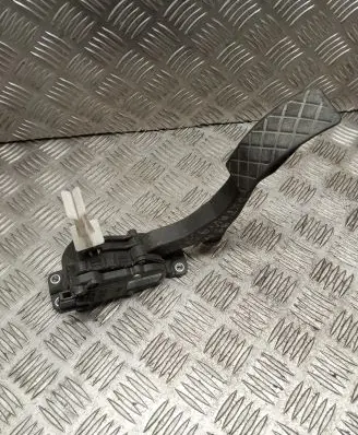 Skoda Octavia Mk1 (1U) Accelerator throttle pedal 6Q1723503D