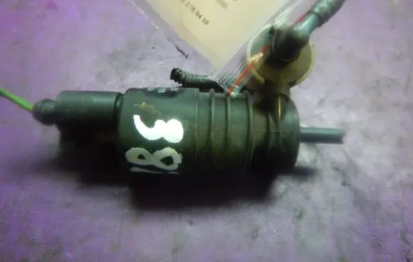 Audi A3 S3 8P Windscreen/windshield washer pump 1T0955651A