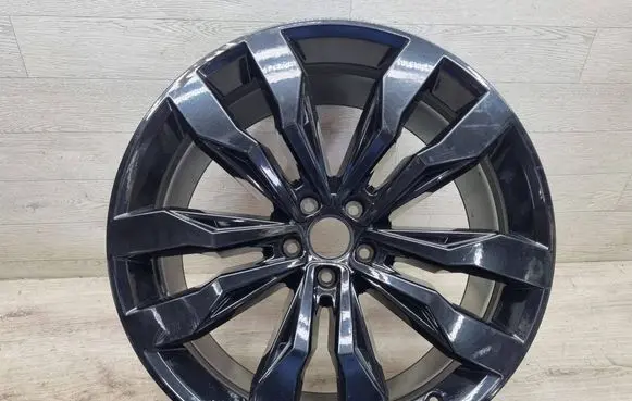 Volkswagen Touareg III R21 alloy rim 760601025D