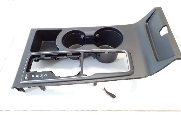 Cup holder front