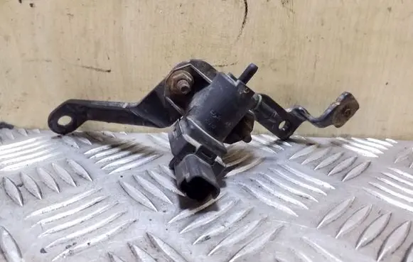 Ford Focus Valve vacuum AV6Q9S430AA 9688124580