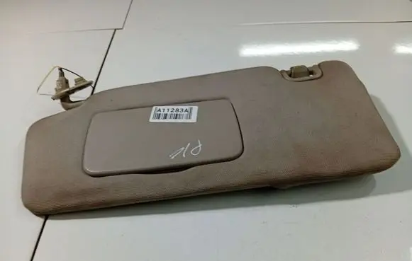 Subaru Legacy Sun visor 