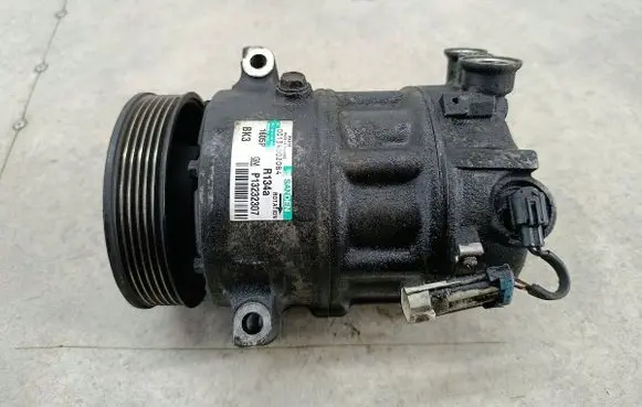 Opel Insignia A Air conditioning (A/C) compressor (pump) 
