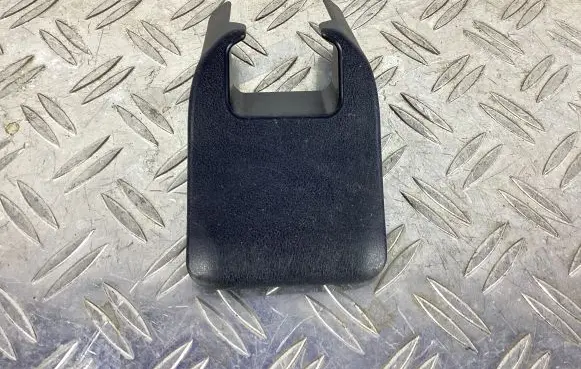 Lexus RX 450H Rear seat rail trim cover 7215748130
