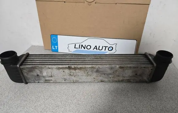 BMW 5 E39 Intercooler radiator 17512247359