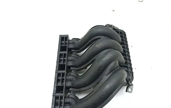 Mercedes-Benz C W203 Intake manifold A61109037
