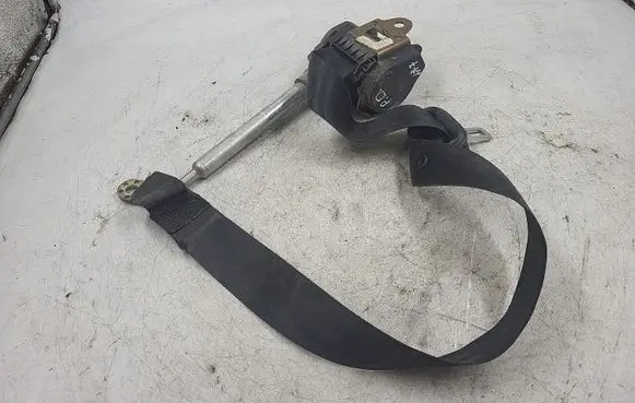 Audi A4 S4 B5 8D Front seatbelt 8D0857706