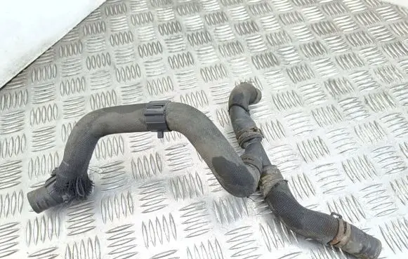 Volkswagen Phaeton Engine coolant pipe/hose