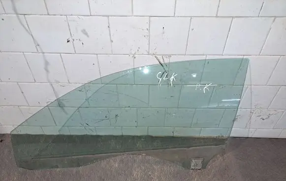 Mercedes-Benz CLK A209 C209 Front door window/glass (coupe) 