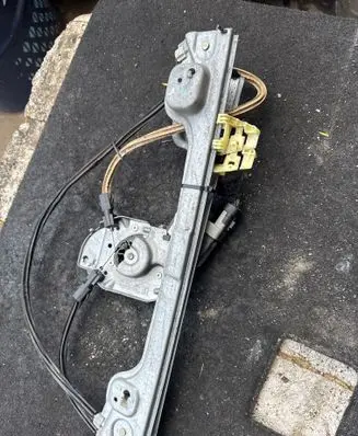 Peugeot 1007 Front door window regulator with motor 400816P 118356