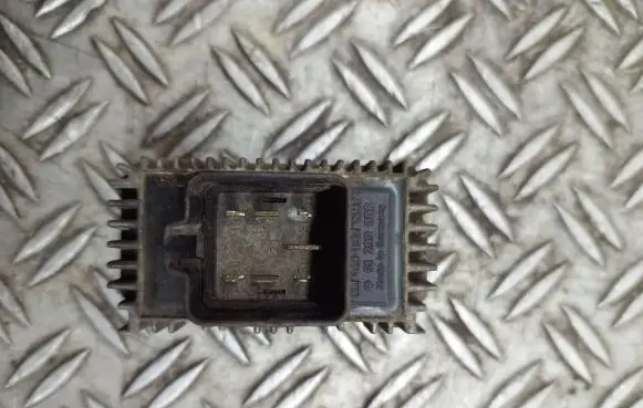 Opel Astra G Glow plug pre-heat relay 09132691 51299008