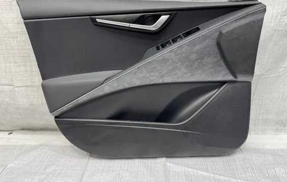 KIA Niro Front door card panel trim