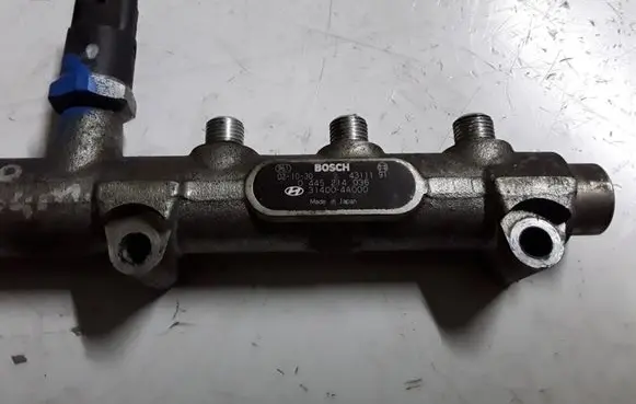 KIA Sorento Fuel main line pipe 0445214036