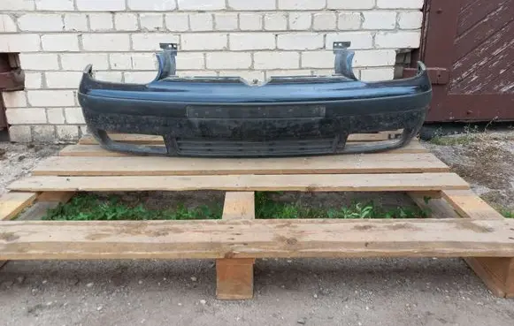 Volkswagen Golf IV Front bumper