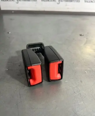 Opel Astra J Rear seatbelt buckle 13354863 401266978 609957700