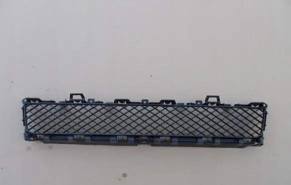 Jaguar XF X250 Front bumper lower grill 8X2317K945