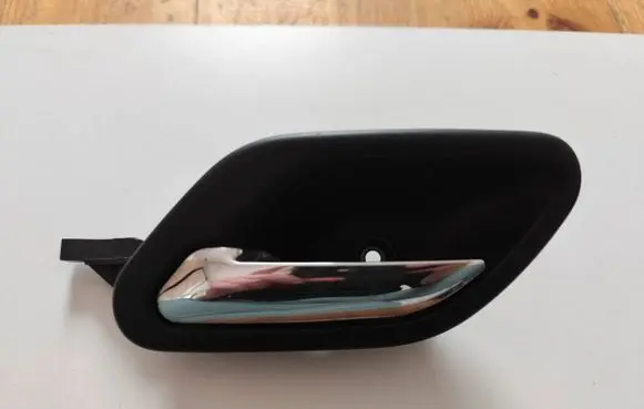 BMW 5 E39 Front door interior handle 8226049