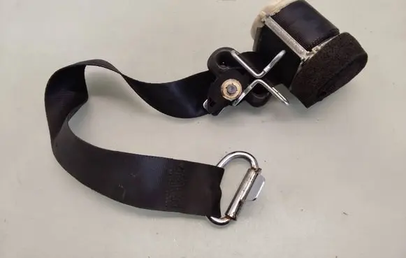 Ford S-MAX Third row seat belt 9613B85A