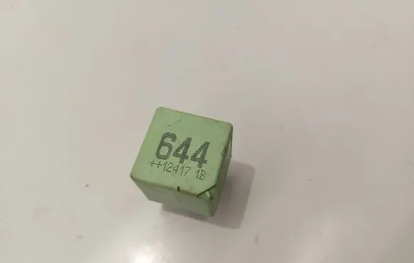 Skoda Octavia Mk2 (1Z) Other relay 4H0951253