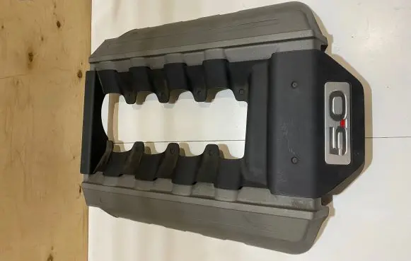 Ford Mustang VI Engine cover (trim) FR3E6A949BF