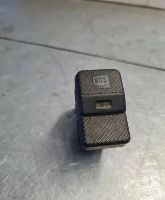 Volkswagen Transporter - Caravelle T4 Windscreen/window heater switch 701959631