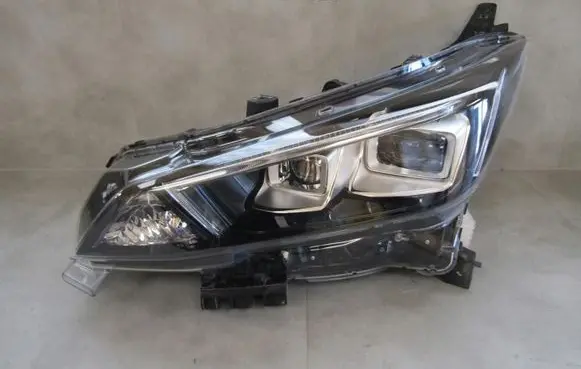 Nissan Leaf II (ZE1) Headlight/headlamp