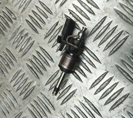 Volkswagen T-Cross Fuel injector 05C036 05C906036