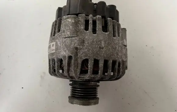 Mitsubishi Colt Generator/alternator TG11C059 609590