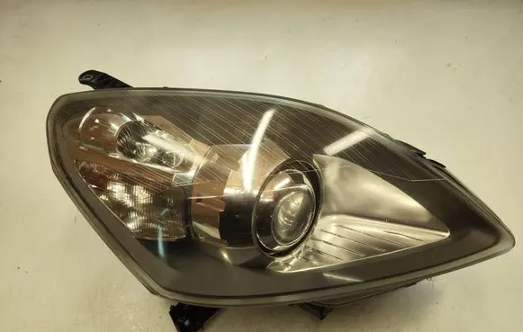 Opel Zafira B Headlight/headlamp 0301214282 LE04B6120 13252471