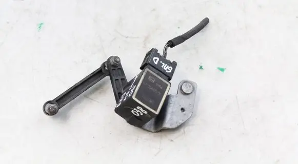 BMW M6 Rear air suspension level height sensor 6752797 6776605