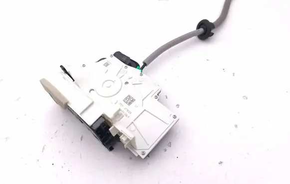 Audi A5 Rear door lock 85E839016F