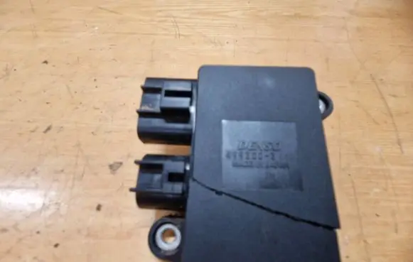 Mazda CX-7 Coolant fan relay 4993003440 3M25