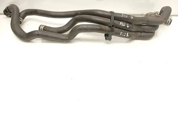 Engine coolant pipe/hose