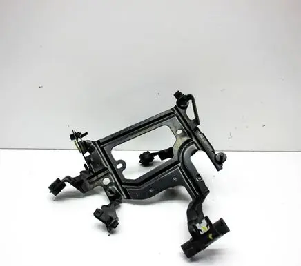 BMW 6 F06 Gran coupe Engine control unit holder 7610564