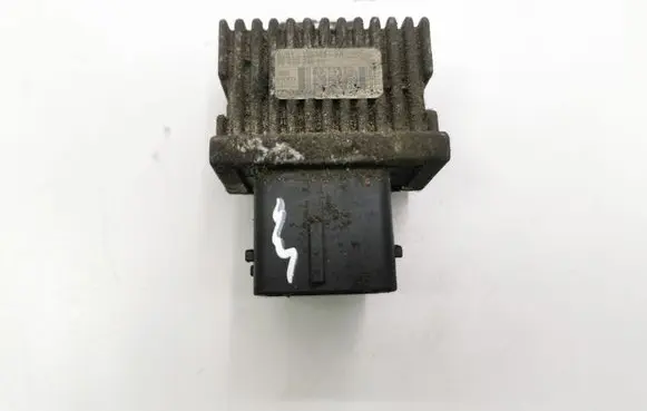 Glow plug pre-heat relay