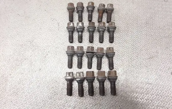 BMW X5 E53 Nuts/bolts 