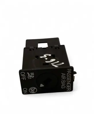 Passenger airbag on/off switch