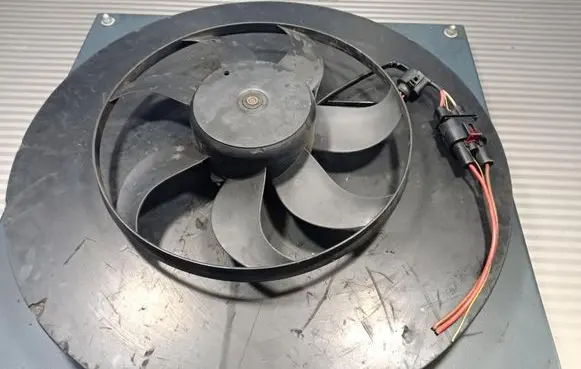 Volkswagen Cross Touran I Fan impeller 