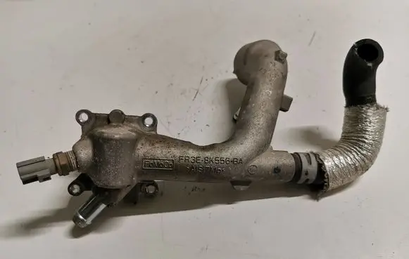 Ford Mustang VI Engine coolant pipe/hose FR3E8K556BA